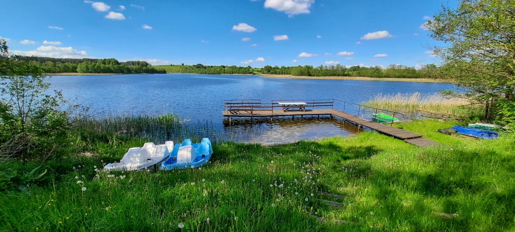 Pomost nad jeziorem